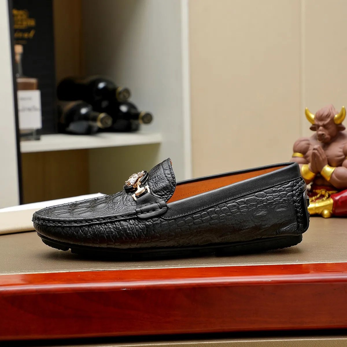 Men's shoes 💰360💰💰GUCCI Gucci official website synchronizes the latest model 🛃The upper is made of imported cowhide, 🐷leather lining, rubber outsole, 🎩🎩top-notch handcrafted workmanship with fine stitches and threads🔍definitely satisfy those perfectionist men who pursue high luxury quality 👏 Colors available! Code number 38-45 Large quantity in stock